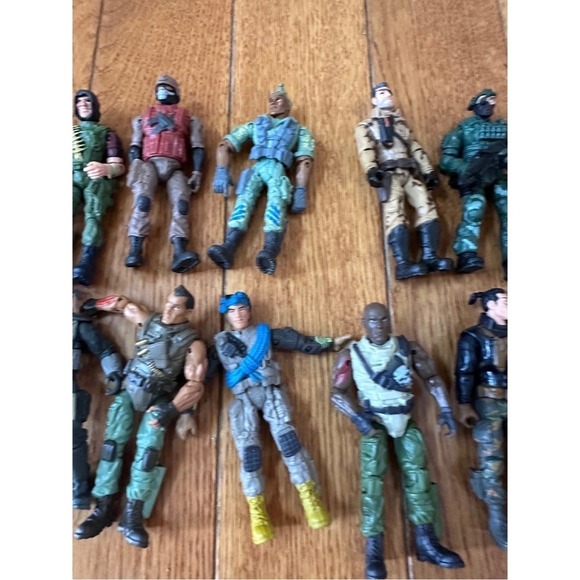 Bundle 12 action Figures Lot Military Soldiers Army Men Toy Figures with Weapon - Picture 6 of 9
